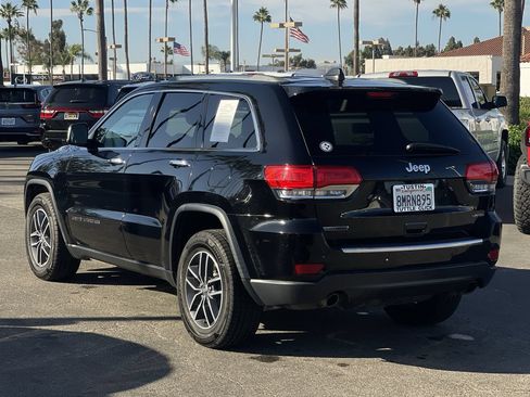 Used 2018 Jeep Grand Cherokee Limited RWD image 3