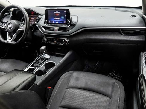 Used 2022 Nissan Altima 2.5 SV image 17