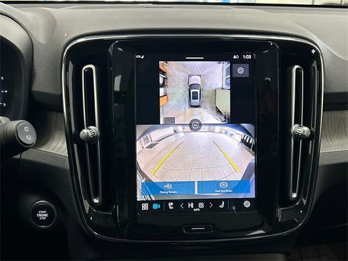 Certified 2024 Volvo XC40 B5 Plus w/ Protection Package Premier image 15