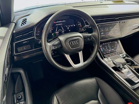 Used 2023 Audi Q7 2.0T Premium w/ Convenience Package image 24
