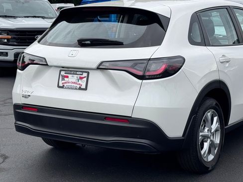 Used 2024 Honda HR-V LX image 37