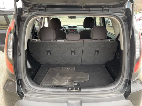 Used 2016 Kia Soul Base 4dr Crossover 6M image 14