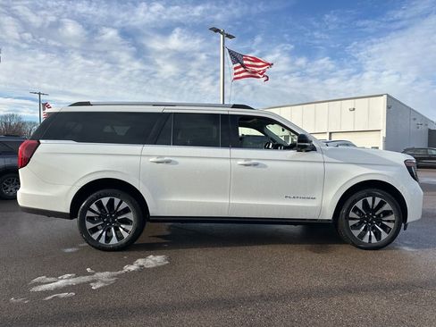 New 2026 Ford Expedition Max Platinum w/ Driver's Package image 3