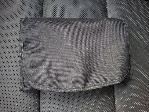 Certified 2023 Buick Envision Essence w/ Sport Touring Package image 25