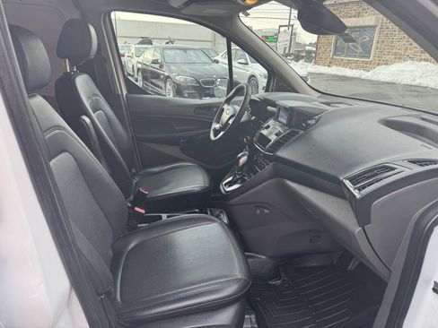 Used 2019 Ford Transit Connect XL FWD image 16