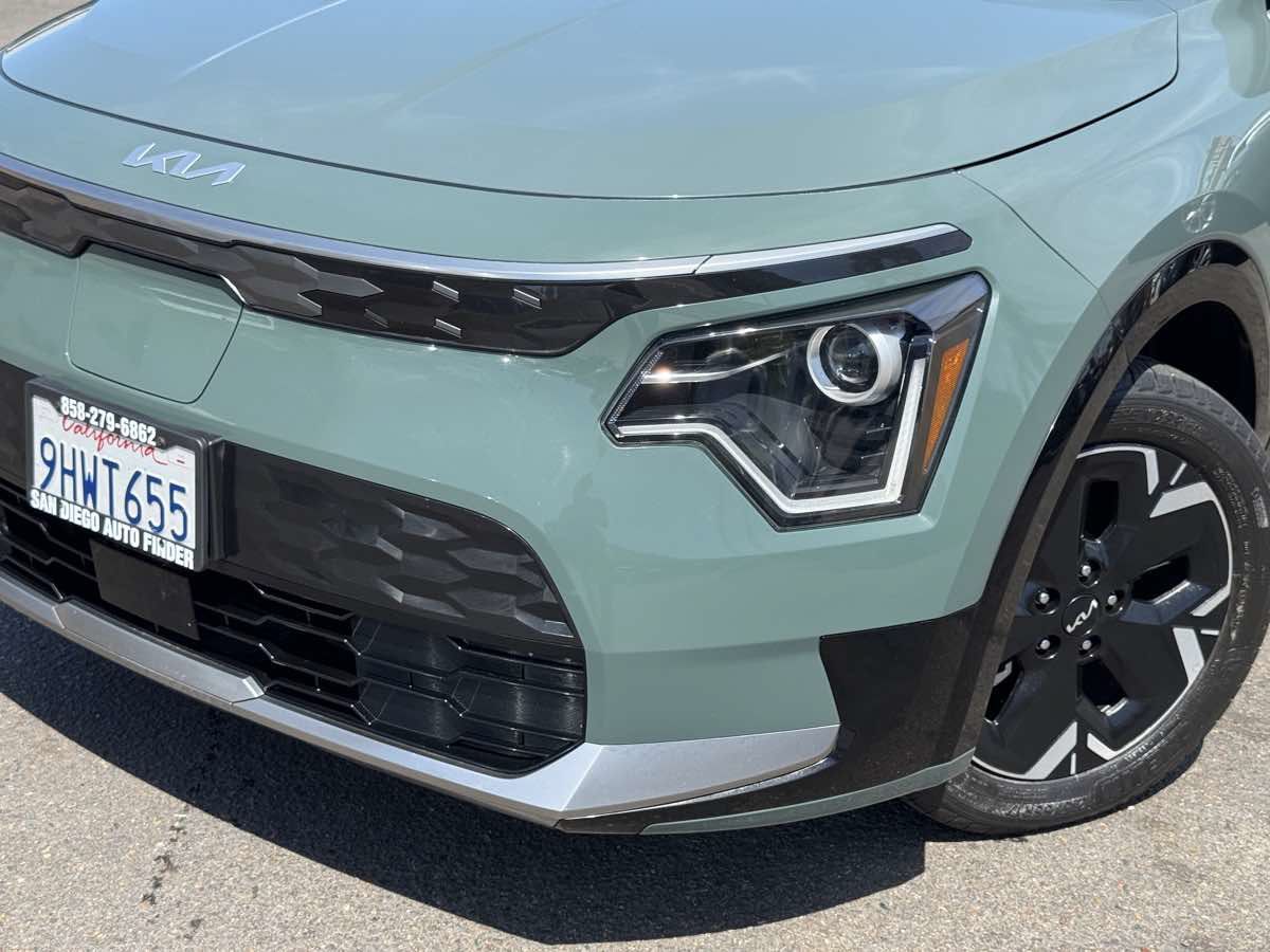 Used 2023 Kia Niro Wind FWD image 3