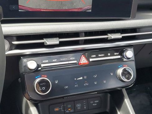 Used 2025 Hyundai Tucson SEL FWD image 19