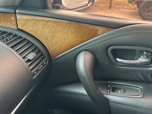 Used 2014 INFINITI QX80 4WD image 43