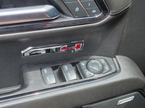 Used 2022 GMC Sierra 1500 AT4 w/ Technology Package AWD/4WD image 29