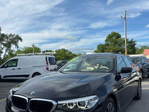 Used 2017 BMW 530i xDrive AWD/4WD image 3