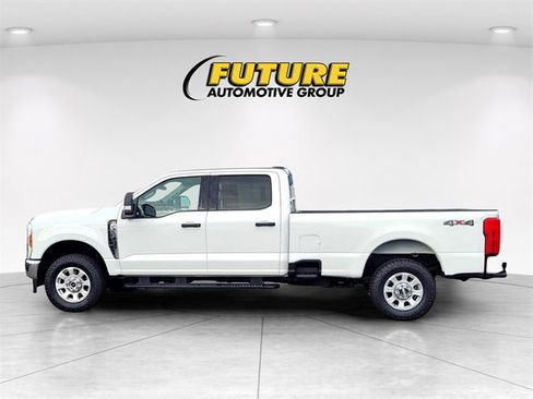 Used 2024 Ford F350 XLT image 7