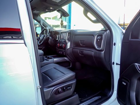 Used 2021 Chevrolet Silverado 2500 LTZ w/ LTZ Premium Package image 13