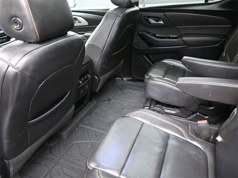 Used 2020 Chevrolet Traverse LT w/ LT Premium Package image 24