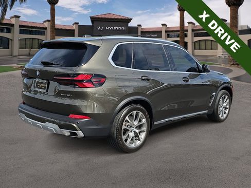 Used 2025 BMW X5 xDrive40i w/ Premium Package AWD/4WD image 8