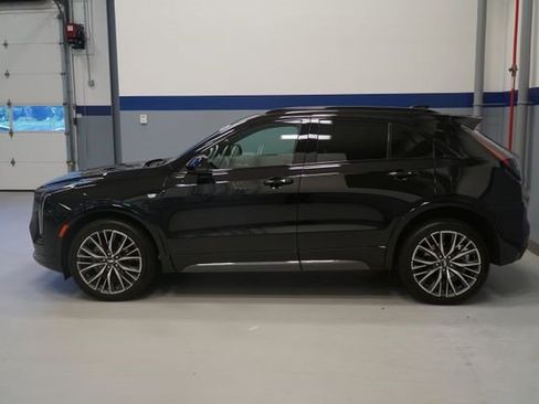 Certified 2024 Cadillac XT4 Sport AWD/4WD image 2