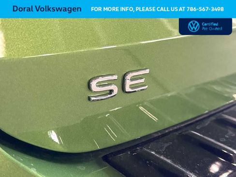 Used 2025 Volkswagen Taos SE image 11