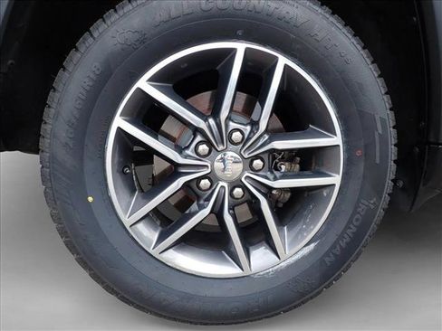 Used 2018 Jeep Grand Cherokee Limited w/ Luxury Group II AWD/4WD image 6