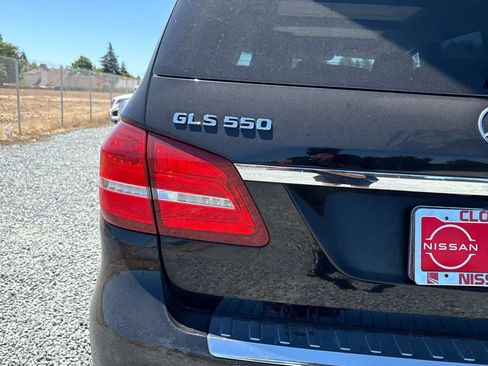 Used 2018 Mercedes-Benz GLS 550 4MATIC image 7