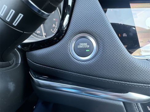 New 2024 Cadillac XT5 Premium Luxury w/ Technology Package image 17