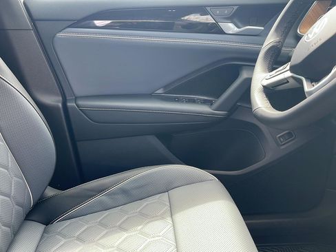New 2026 Volkswagen Tiguan SEL R-Line AWD/4WD image 20