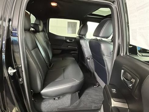 Used 2021 Toyota Tacoma TRD Pro AWD/4WD image 30