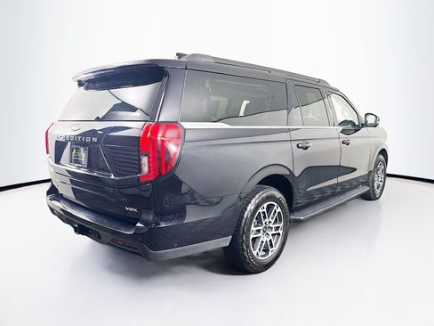 Used 2025 Ford Expedition Max Active AWD/4WD image 9