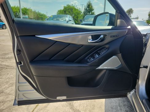 Used 2017 INFINITI Q50 Sport AWD/4WD image 14