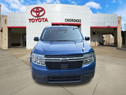 Used 2024 Ford Maverick Lariat FWD image 2