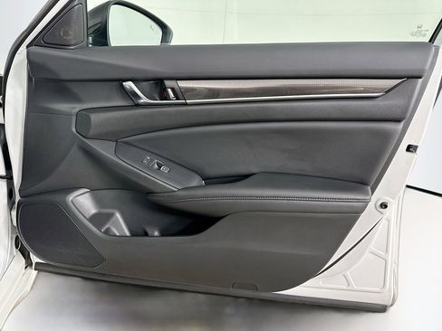 Used 2022 Honda Accord Sport image 30