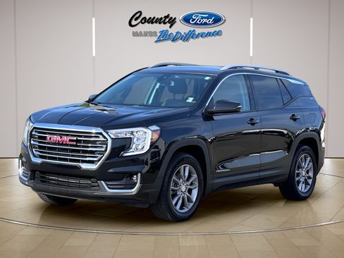 Used 2023 GMC Terrain SLT w/ Infotainment Package II AWD/4WD image 2
