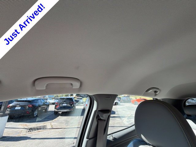 Used 2023 Chevrolet Bolt EUV Premier FWD image 45
