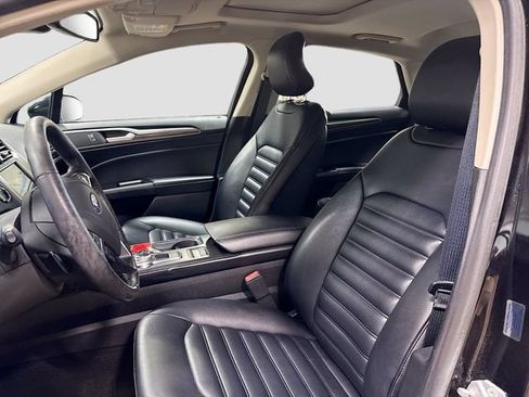 Used 2019 Ford Fusion SEL FWD image 17