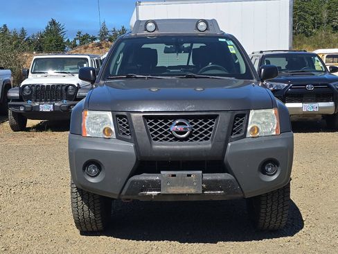 Used 2015 Nissan Xterra PRO-4X AWD/4WD image 3