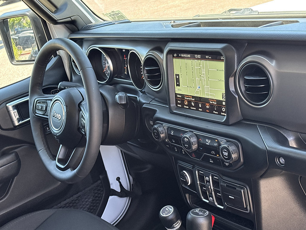 Used 2023 Jeep Wrangler Unlimited Sport AWD/4WD image 26