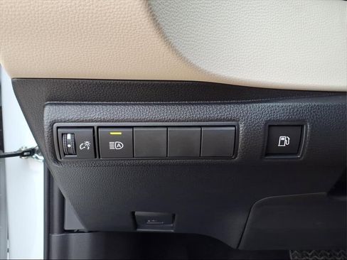 Certified 2026 Toyota Corolla XLE image 15