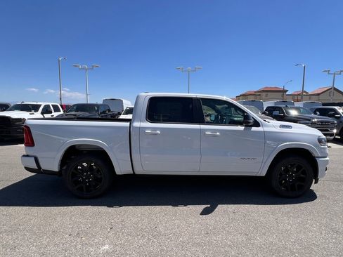 New 2026 RAM 1500 Laramie AWD/4WD image 9
