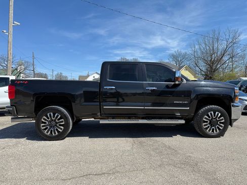 Used 2019 Chevrolet Silverado 2500 LTZ w/ Duramax Plus Package AWD/4WD image 8