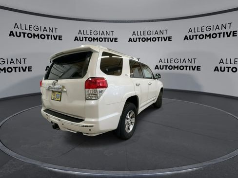 Used 2012 Toyota 4Runner SR5 image 9