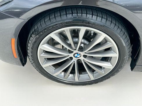 Used 2022 BMW 530i w/ M Sport Package RWD image 34