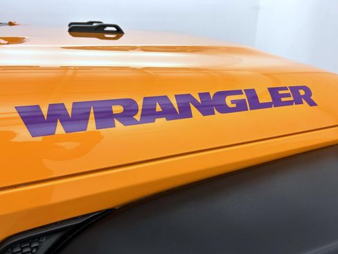 Used 2018 Jeep Wrangler Unlimited Sport S AWD/4WD image 29