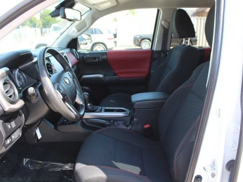 Used 2023 Toyota Tacoma SR5 RWD image 31