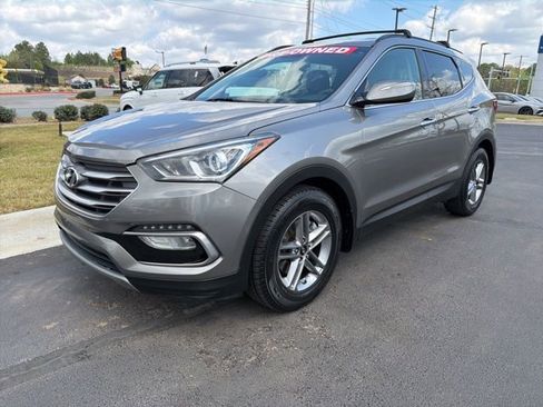 Used 2018 Hyundai Santa Fe Sport FWD image 3