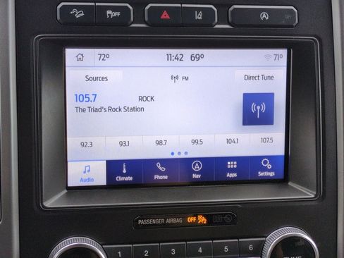 Used 2020 Ford Expedition XLT w/ Equipment Group 202A AWD/4WD image 19
