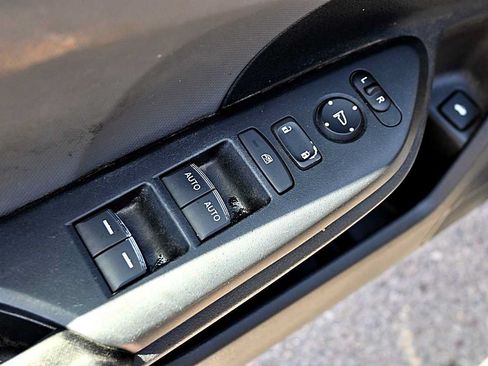 Used 2018 Honda Civic LX image 13