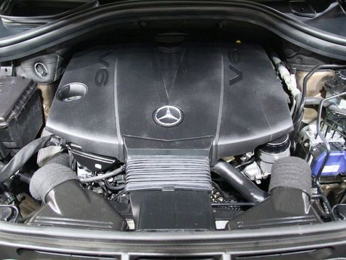Used 2014 Mercedes-Benz ML 350 BlueTEC 4MATIC image 30