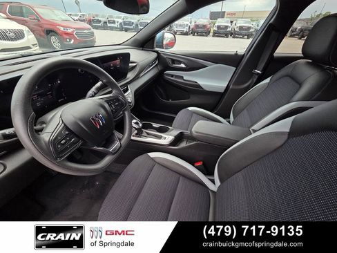 Used 2024 Buick Envista Preferred w/ Advanced Safety Package FWD image 10