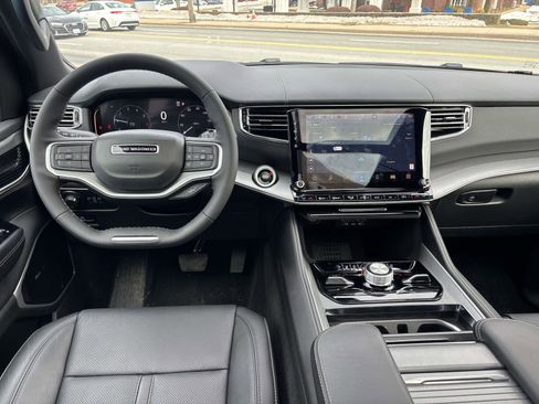 New 2026 Jeep Grand Wagoneer Limited image 10