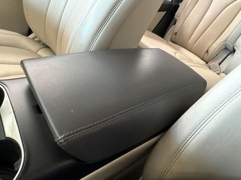 Used 2019 Lincoln Nautilus Select AWD/4WD image 31