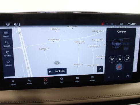 Used 2023 Lincoln Nautilus Reserve image 50