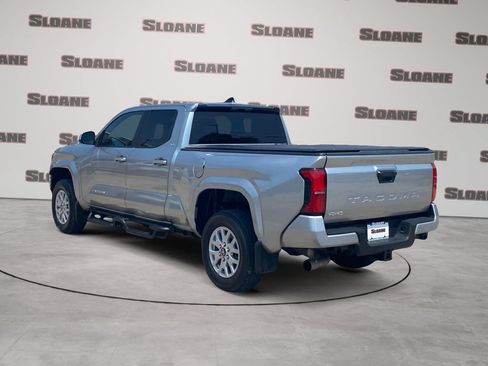 Used 2025 Toyota Tacoma SR5 AWD/4WD image 3
